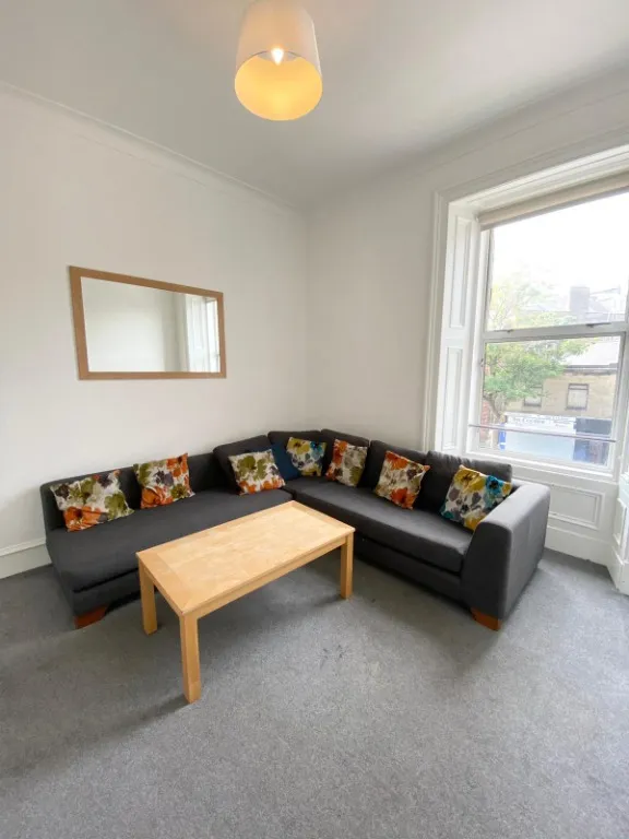 5 bed flat to rent, Blackness Avenue, West End, DD2
