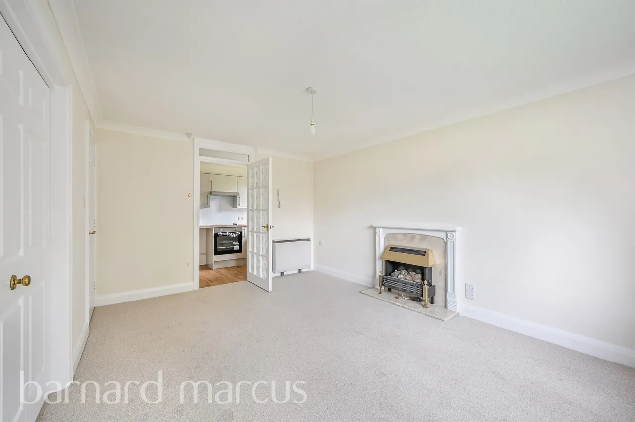 Monks Walk, Reigate, RH2, photo 13