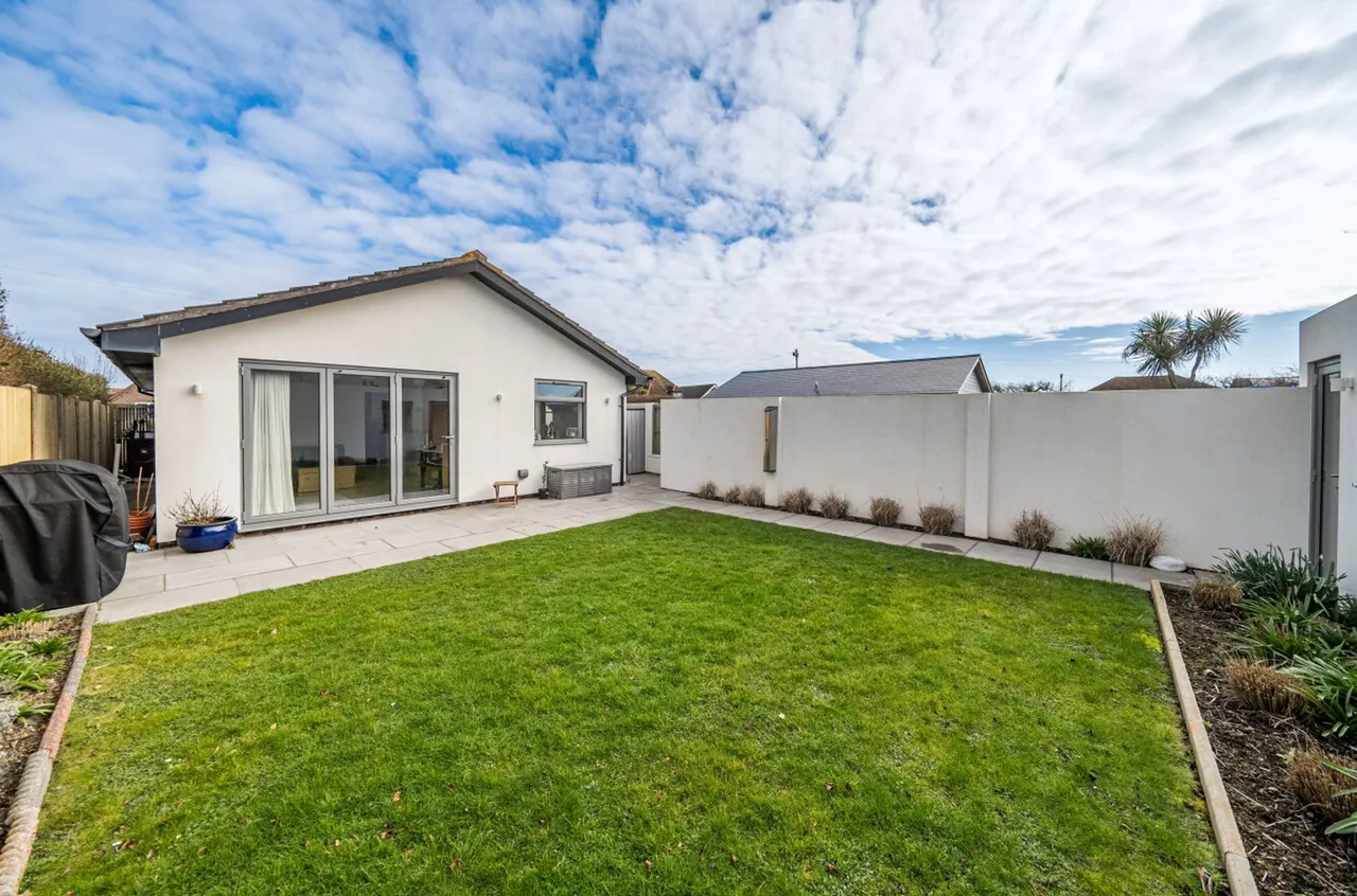 Seafields, Bracklesham Bay, PO20, photo 15