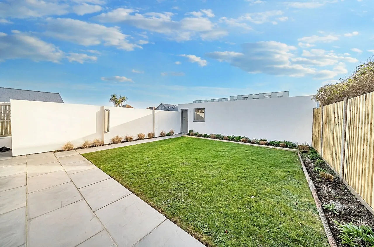 Seafields, Bracklesham Bay, PO20, photo 5