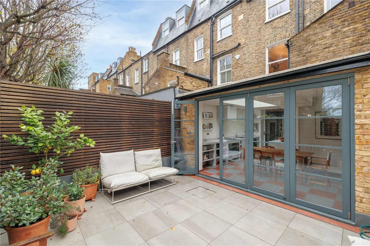 Lalor Street, Fulham, SW6, photo 3