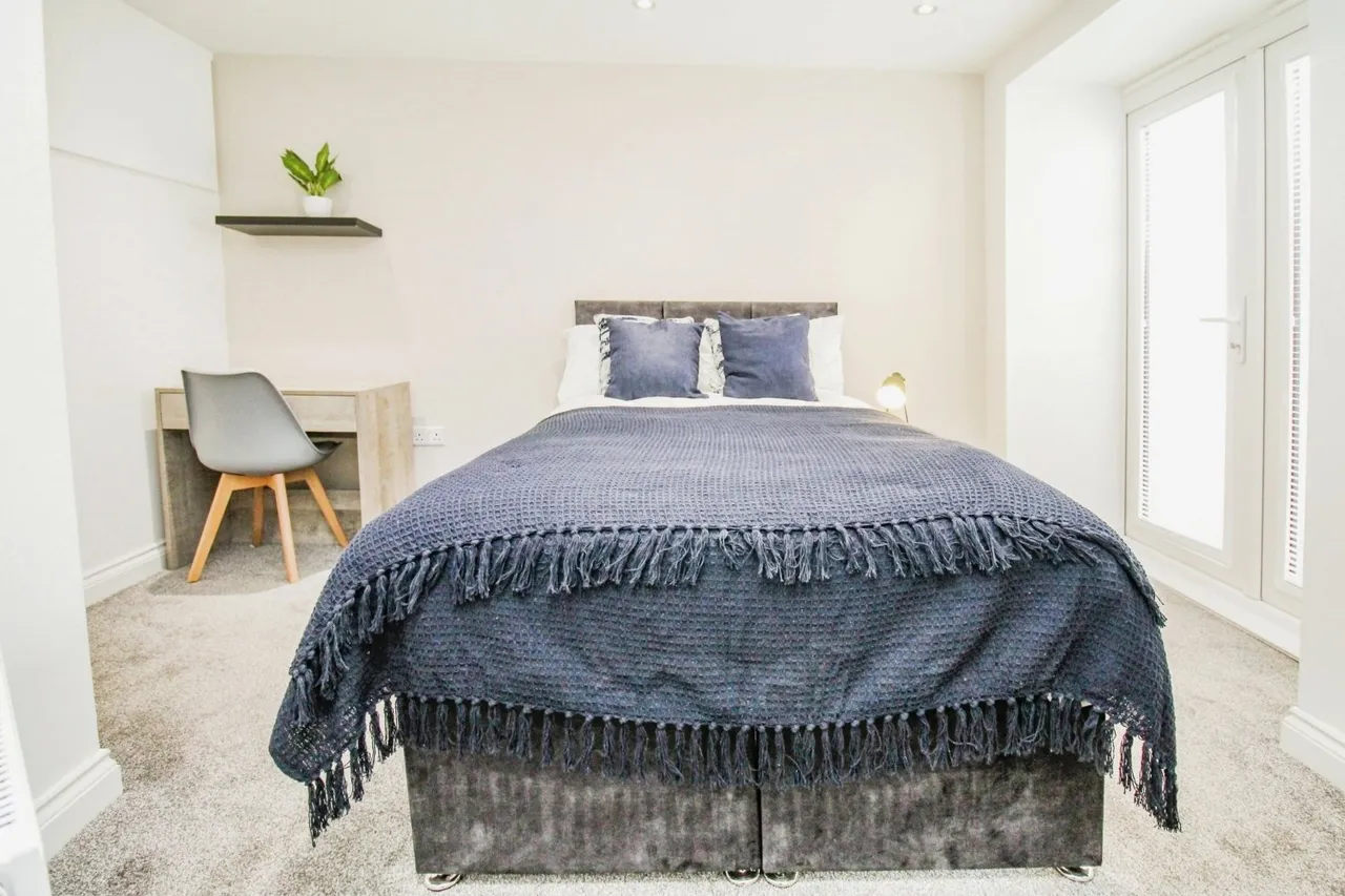 Ebor Place, Hyde Park, LS6, photo 16