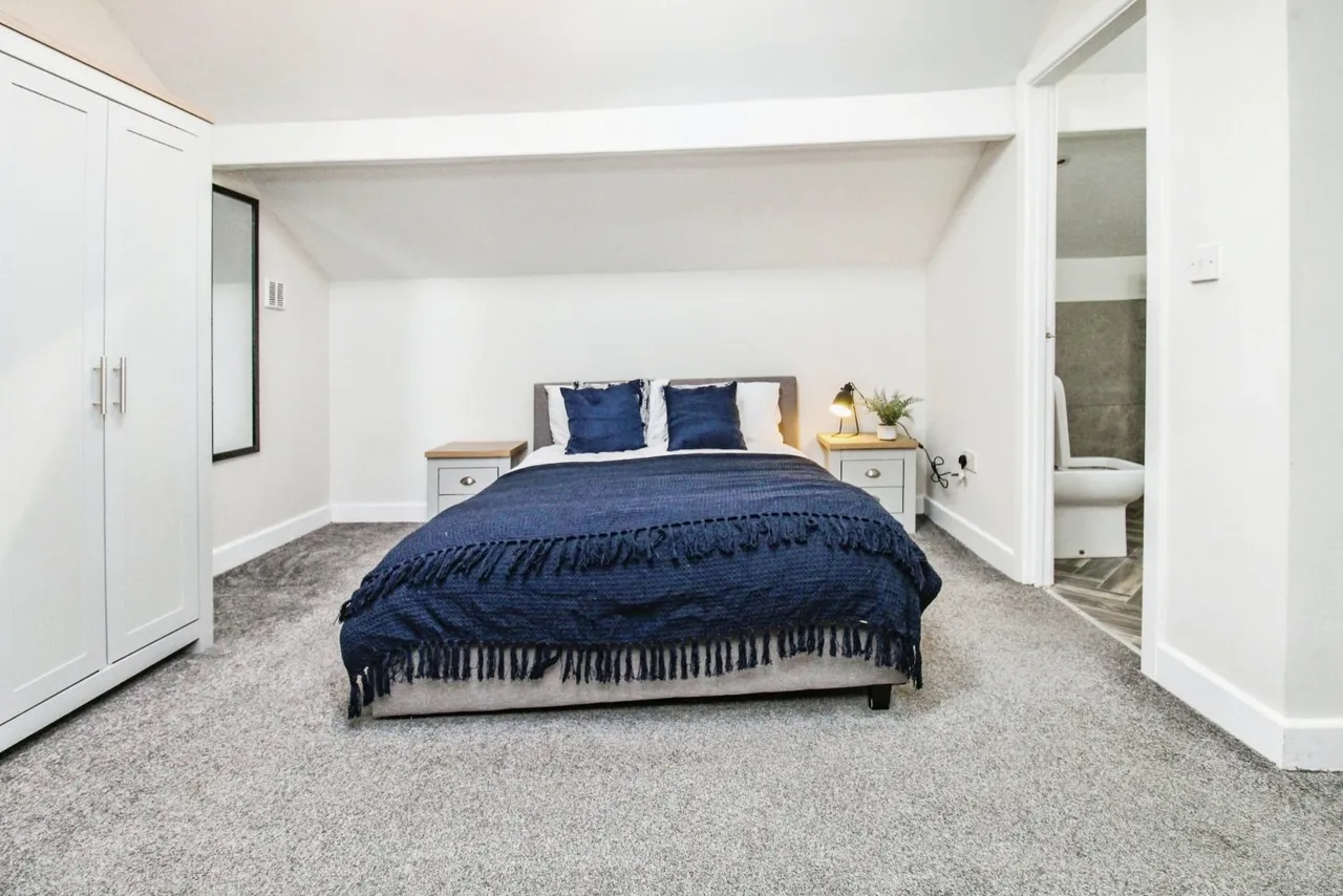 Ebor Place, Hyde Park, LS6, photo 6