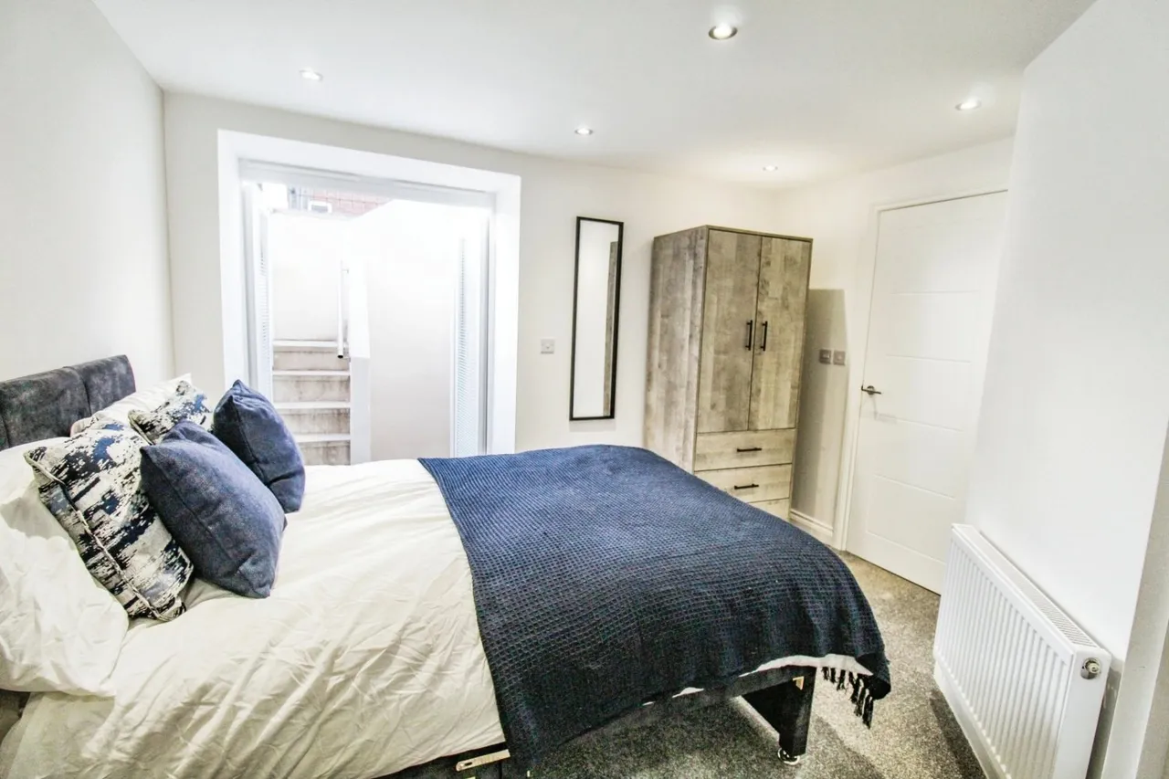 Ebor Place, Hyde Park, LS6, photo 15