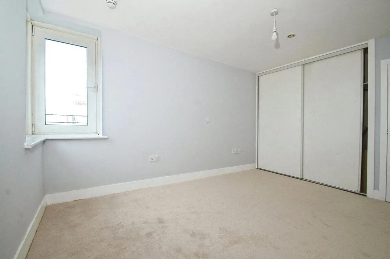 Jones Point House, Ferry Court, CF11, photo 11