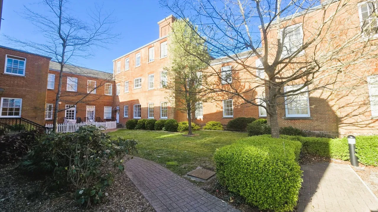 Consort Mews, Knowle, PO17, photo 8