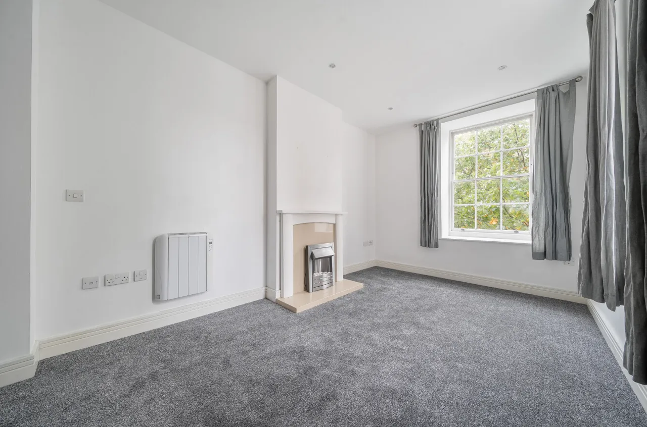 Consort Mews, Knowle, PO17, photo 2