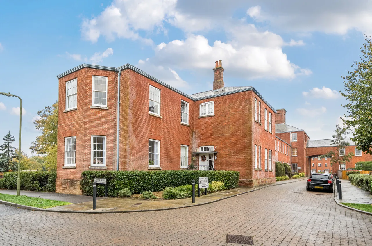 Consort Mews, Knowle, PO17, photo 15