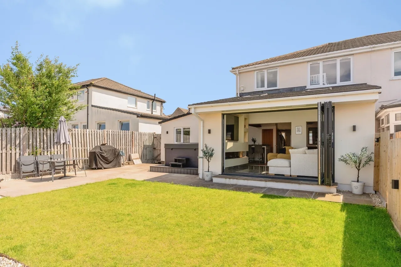 Smithyfield Avenue, Burnley, Lancashire, BB10, photo 26