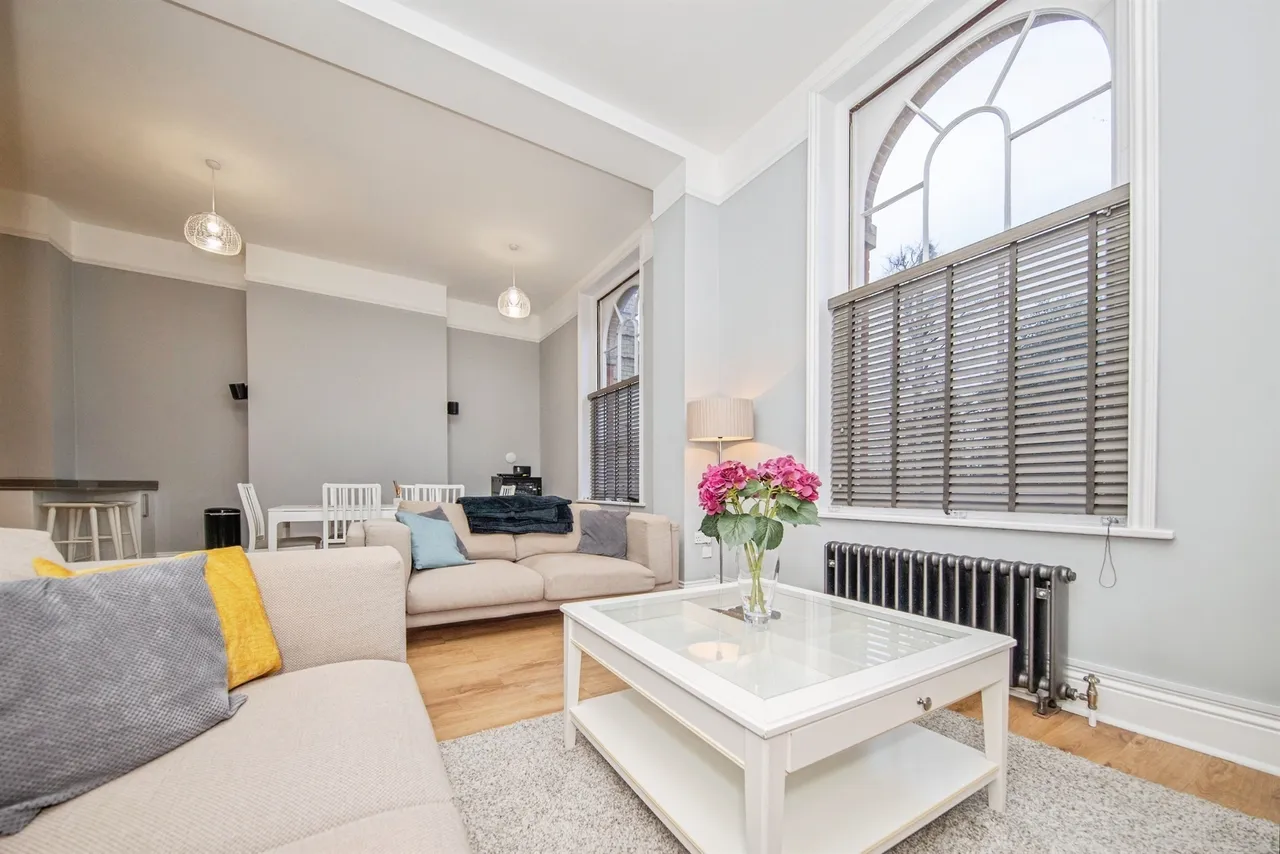 3 bed flat for sale — Ribbans Park Road, Ipswich