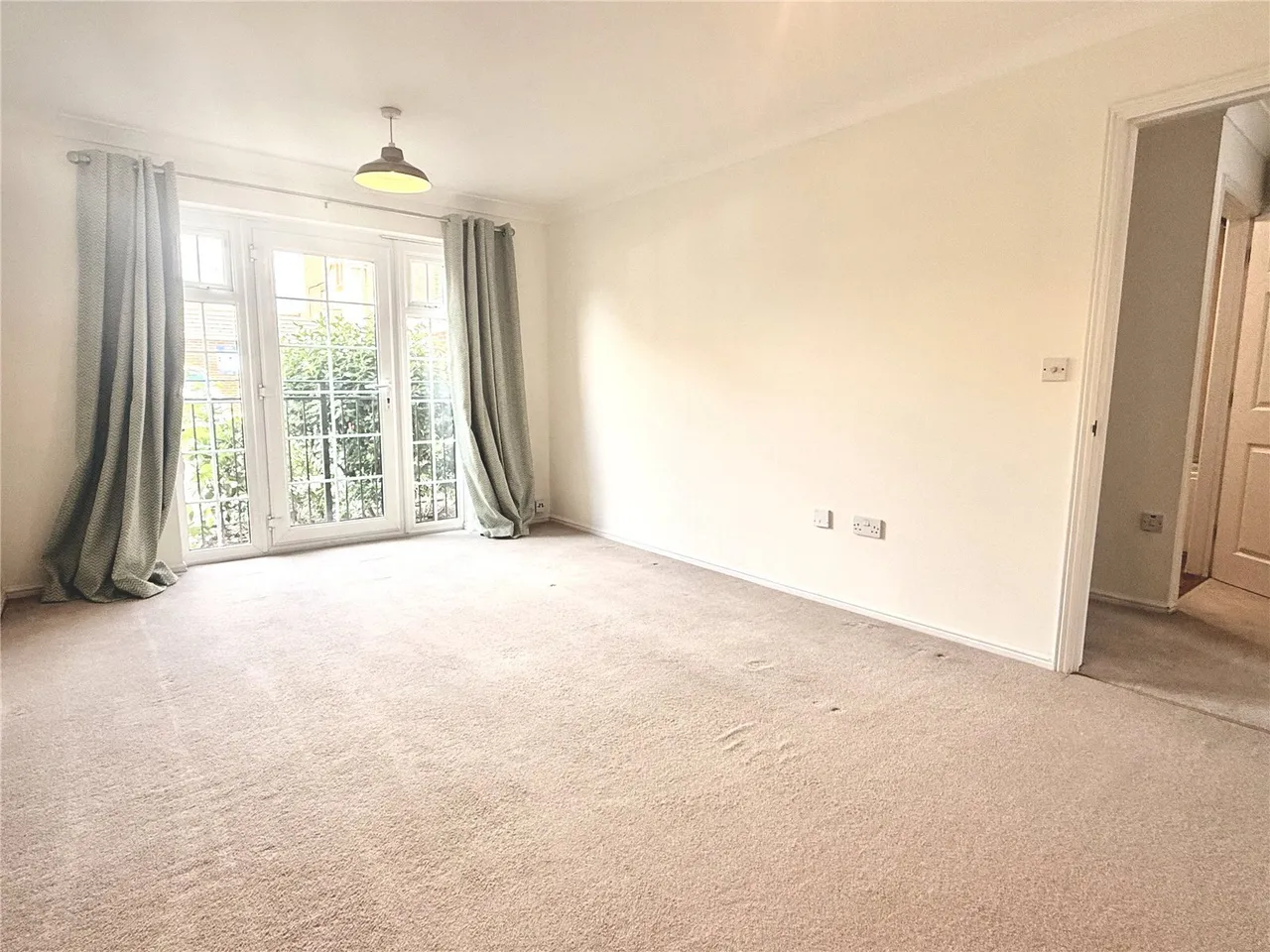 Bewick Gardens, Chichester, PO19, photo 3
