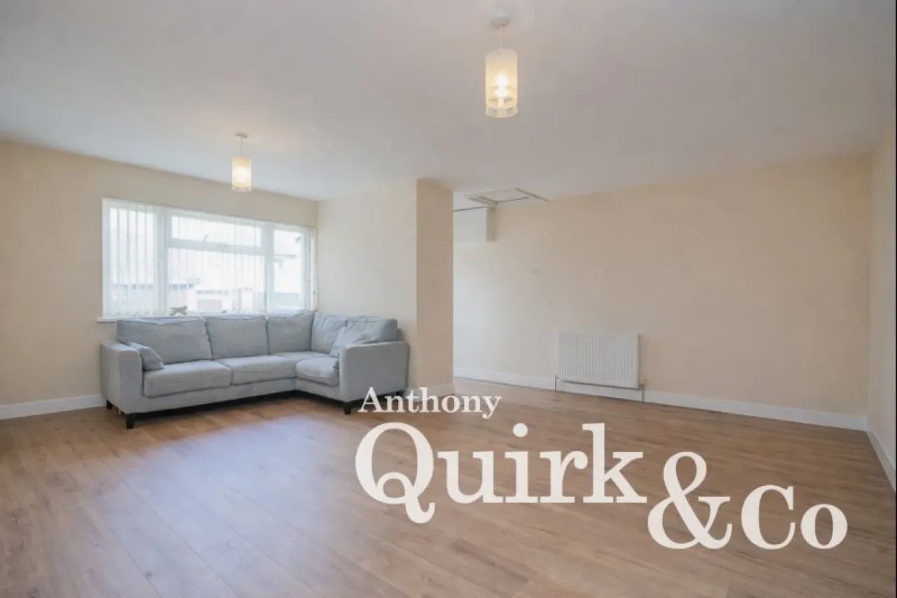 Gainsborough Avenue, Canvey Island, SS8, photo 4