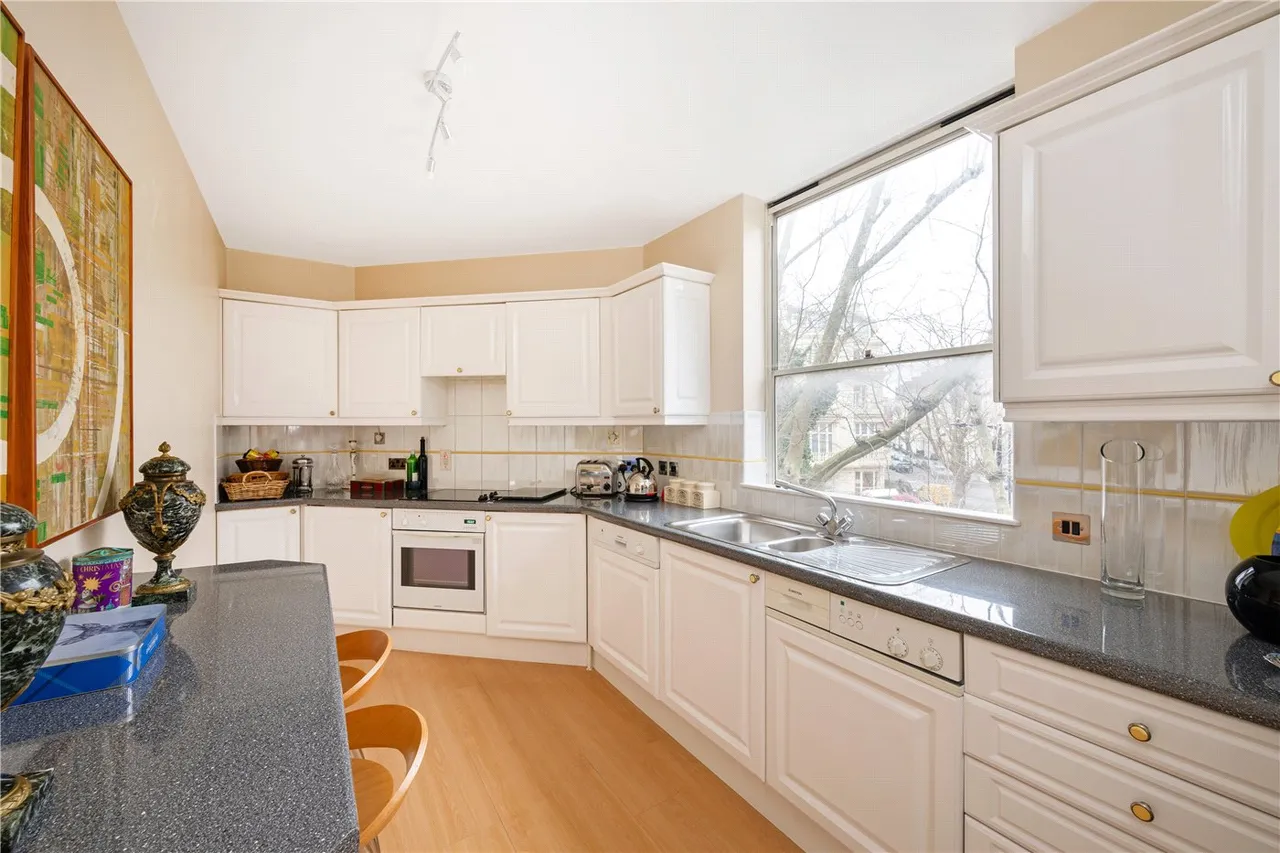 Manor House Court, 11 Warrington Gardens, Maida Vale, London, W9, photo 6