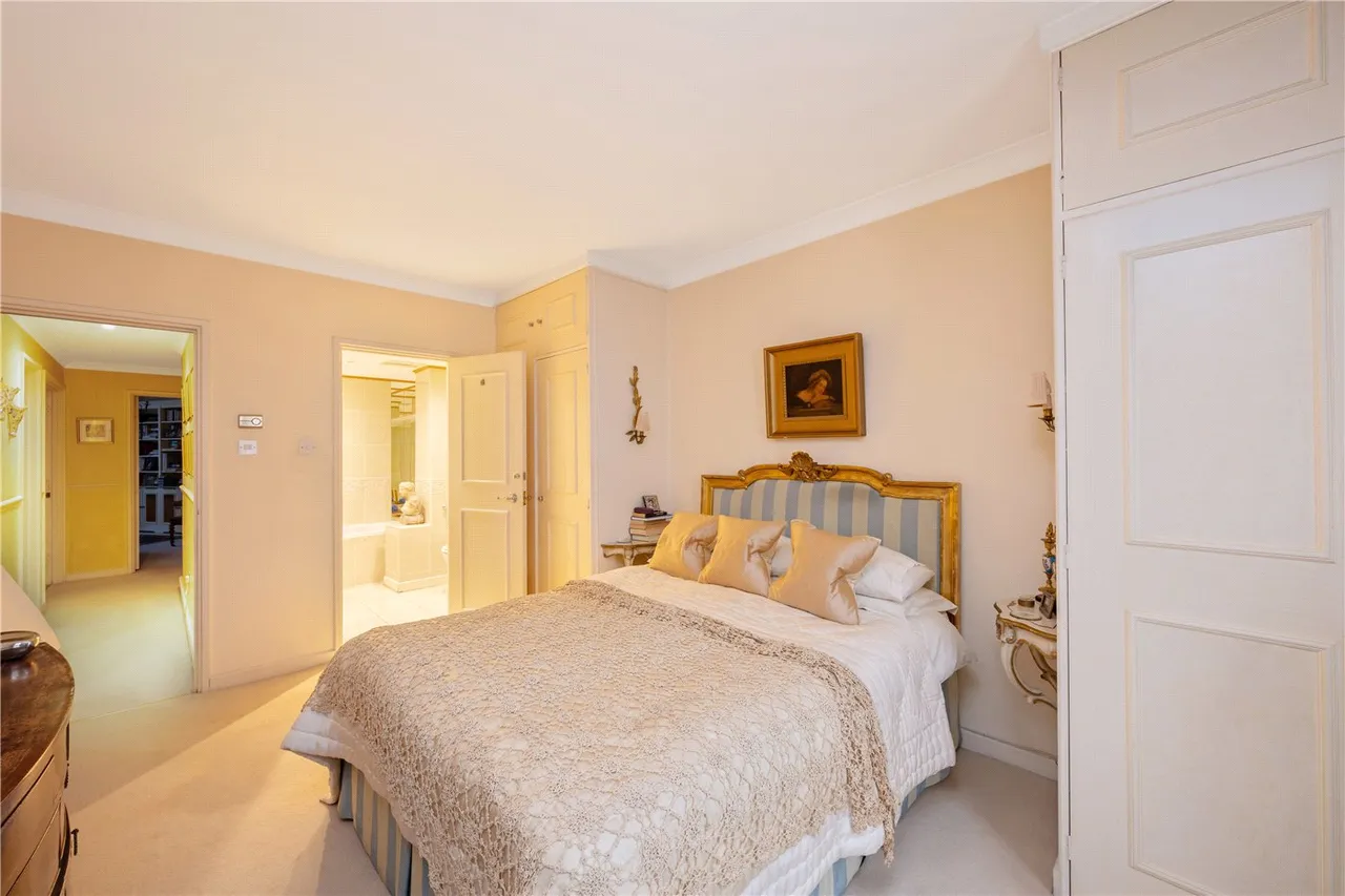 Manor House Court, 11 Warrington Gardens, Maida Vale, London, W9, photo 10