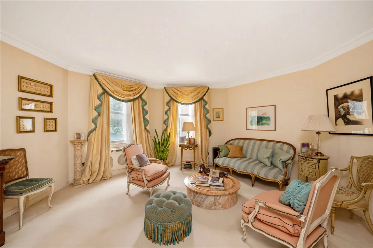 3 bed flat for sale — Manor House Court, 11 Warrington Gardens, Maida Vale, London, W9