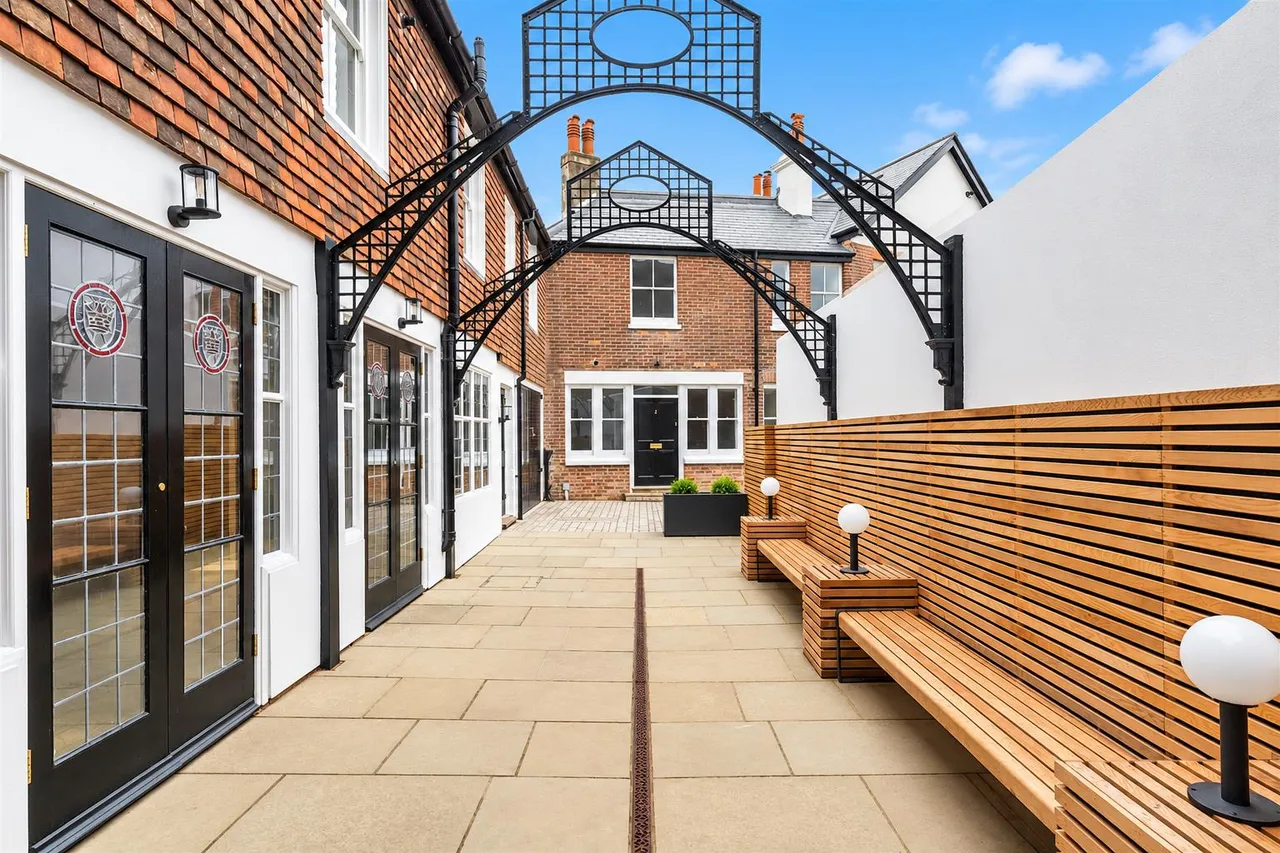 Market Lane, Lewes, BN7, photo 12