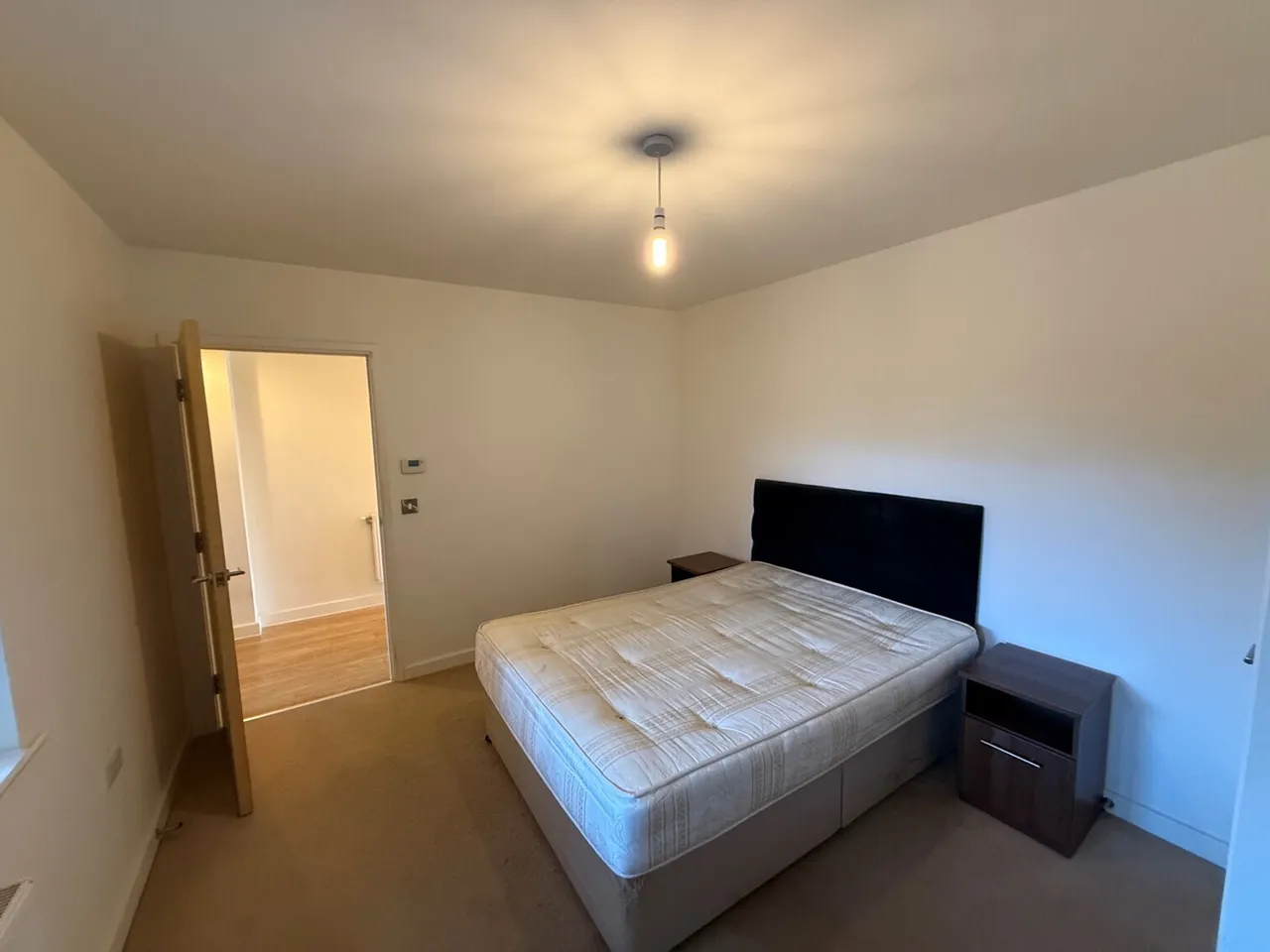 Telford Road, London, N11, photo 8