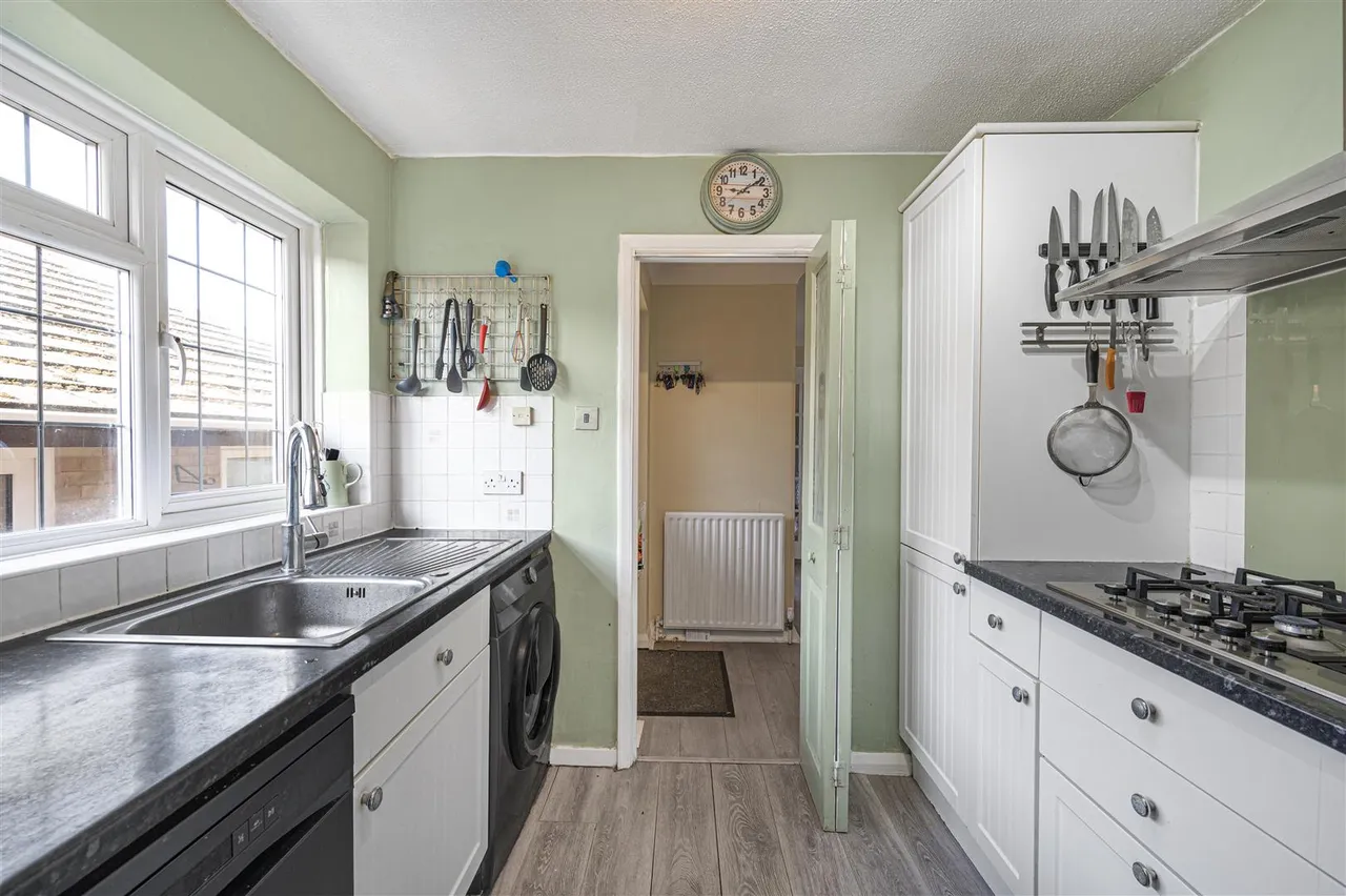 Cripps Avenue, Peacehaven, photo 11