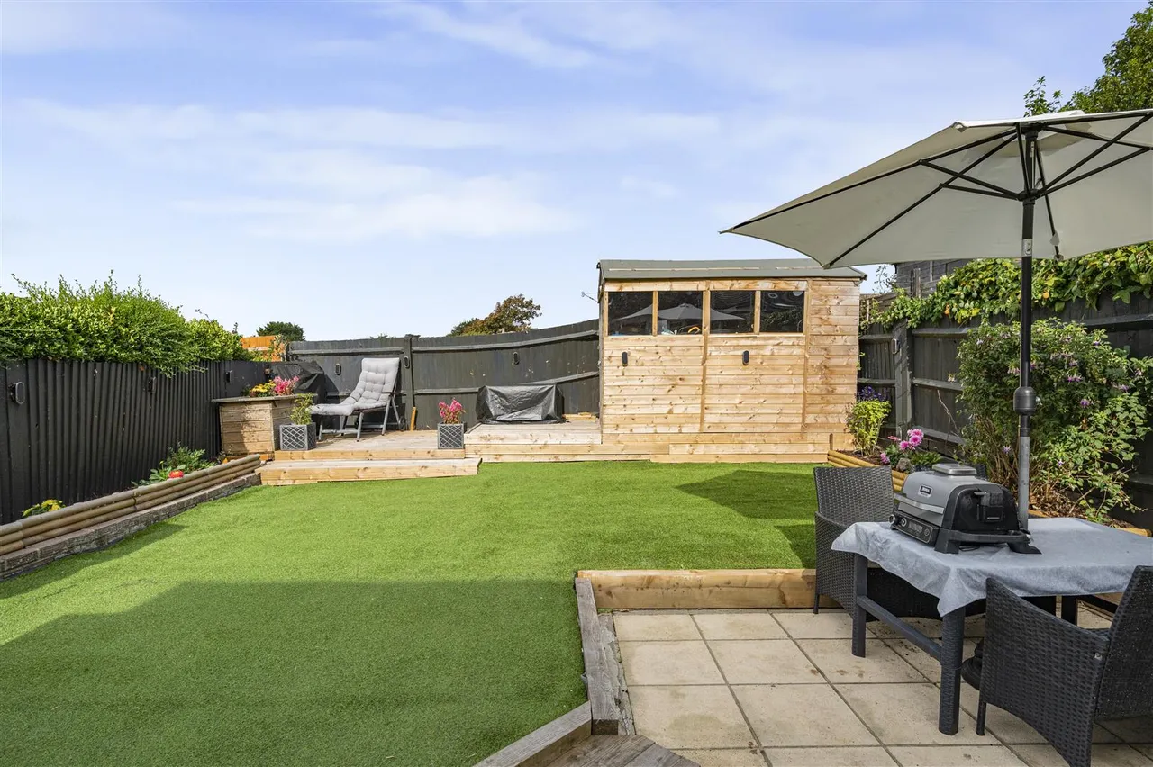Cripps Avenue, Peacehaven, photo 24