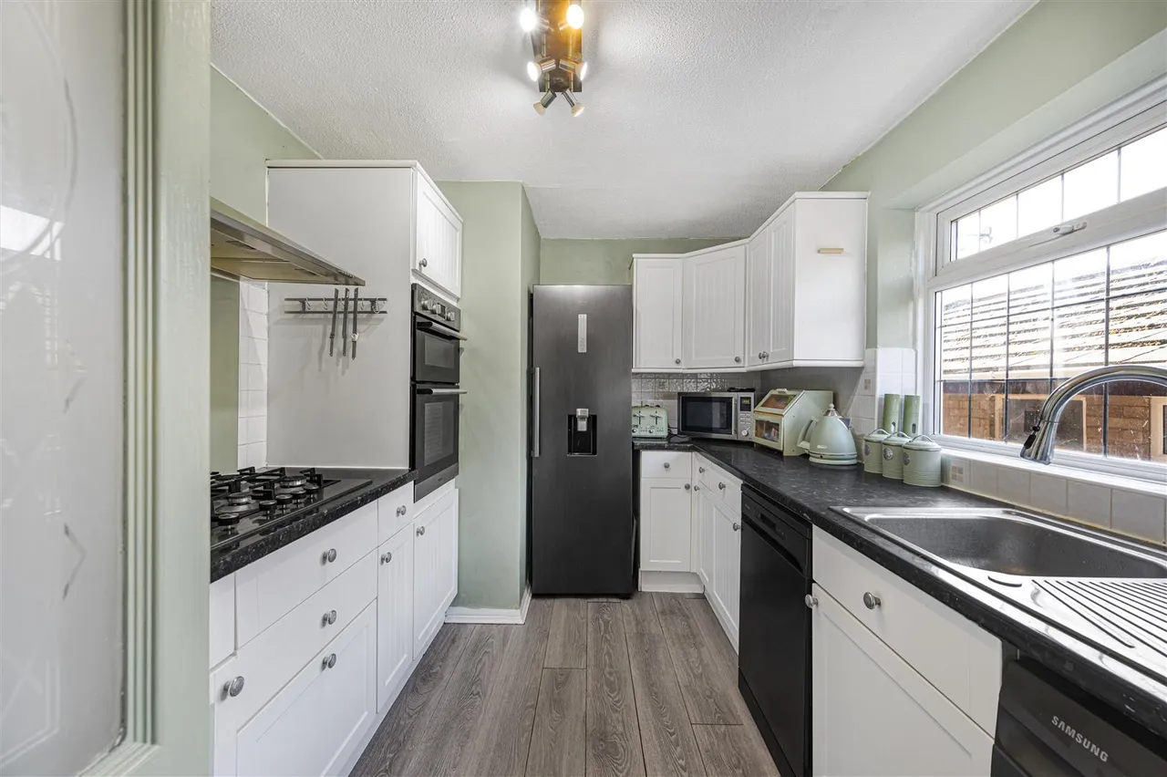Cripps Avenue, Peacehaven, photo 3