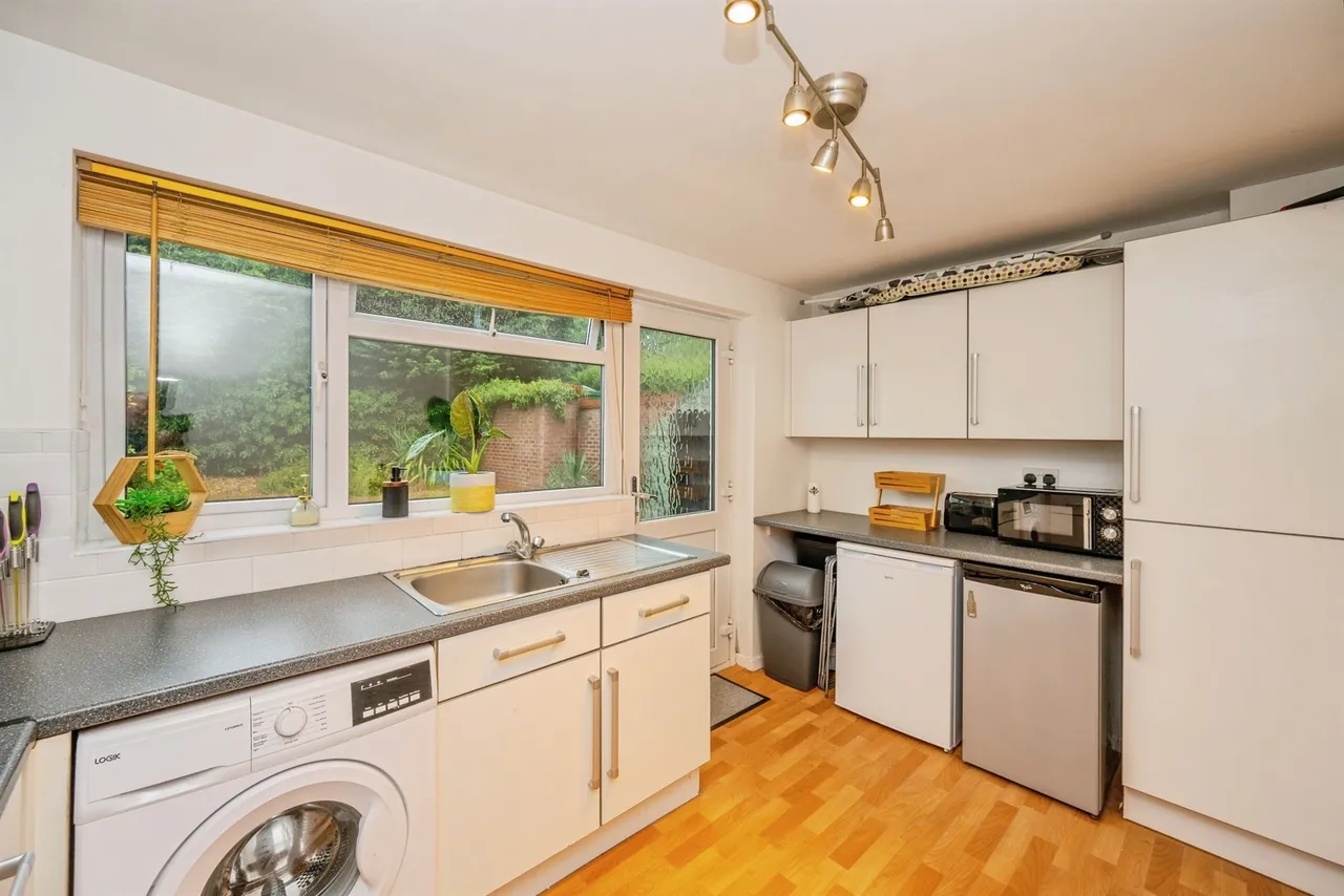 Abbotsford Road, Lichfield, photo 8