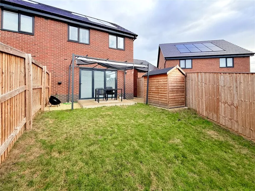 Canary Way, Goldthorpe, S63, photo 15