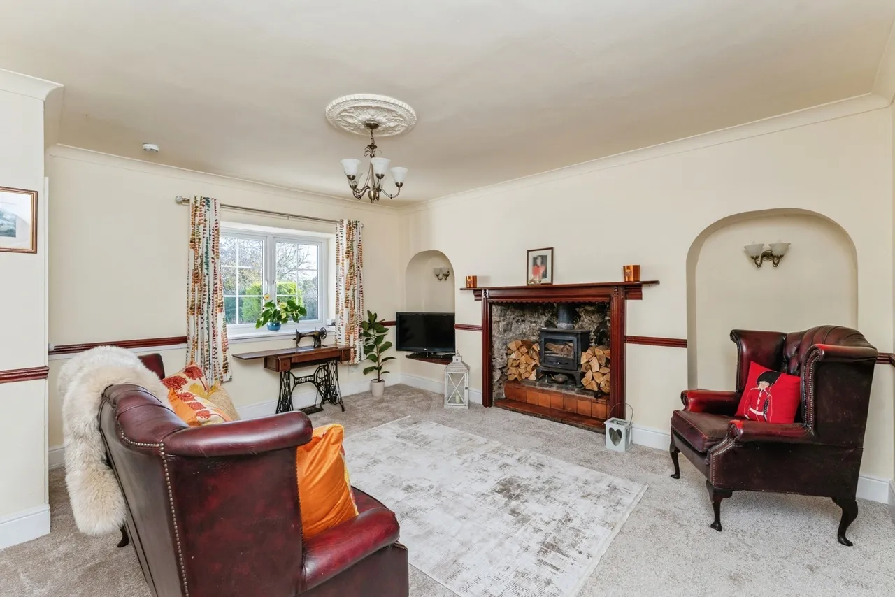 Mynydd Llan, Babell, CH8, photo 5