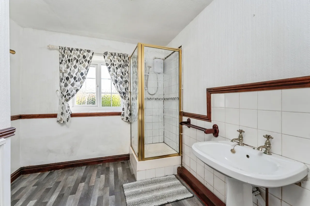 Mynydd Llan, Babell, CH8, photo 10