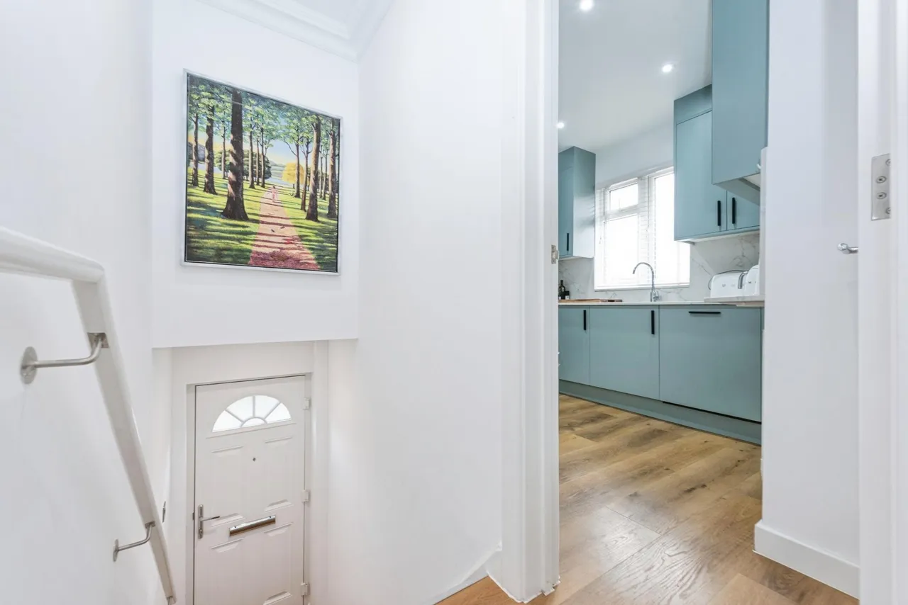 Hounslow Road, Twickenham, TW2, photo 9