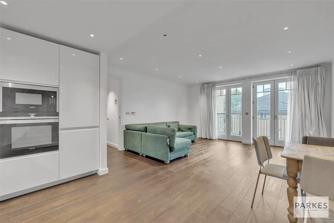 2 bed flat for sale — Carnwath Road, London, SW6 3HW