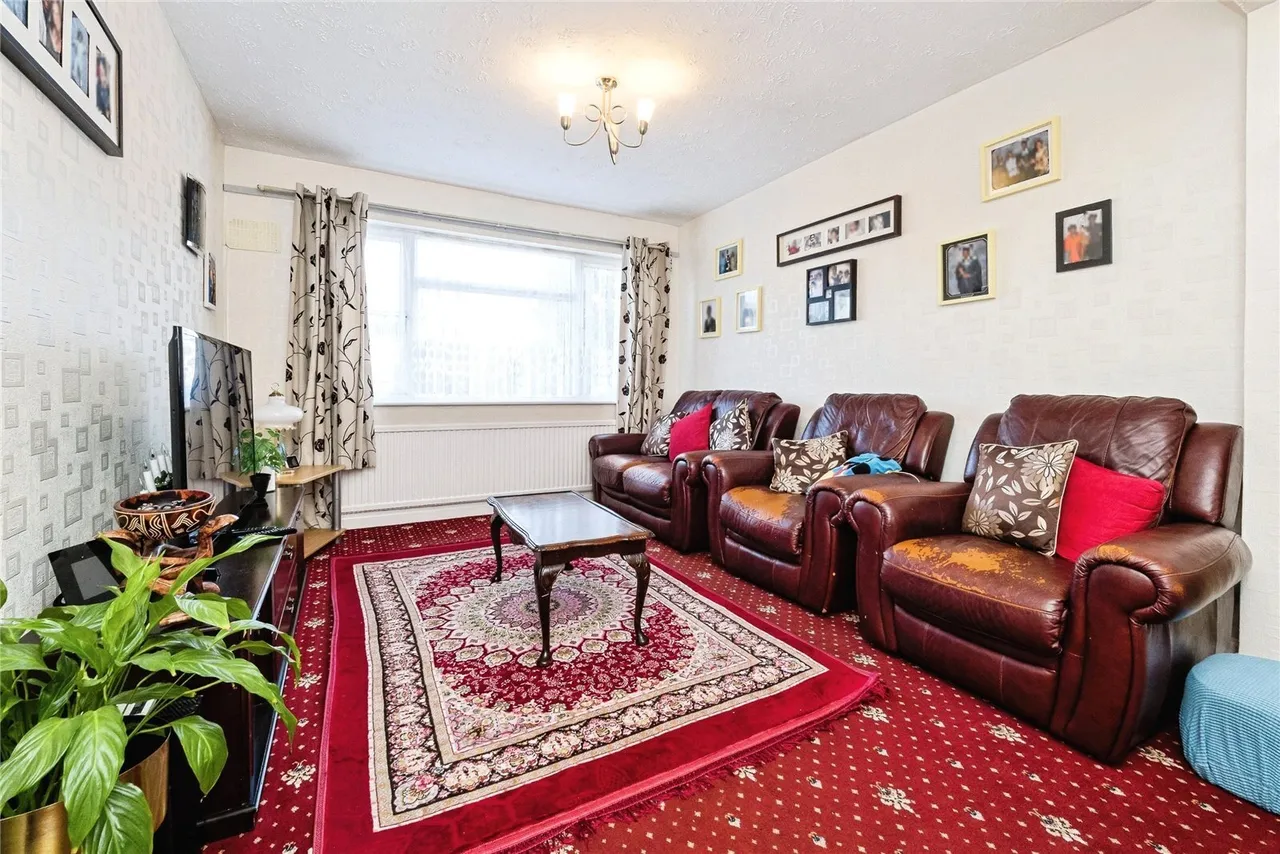 Maybank Avenue, Hornchurch, RM12, photo 6