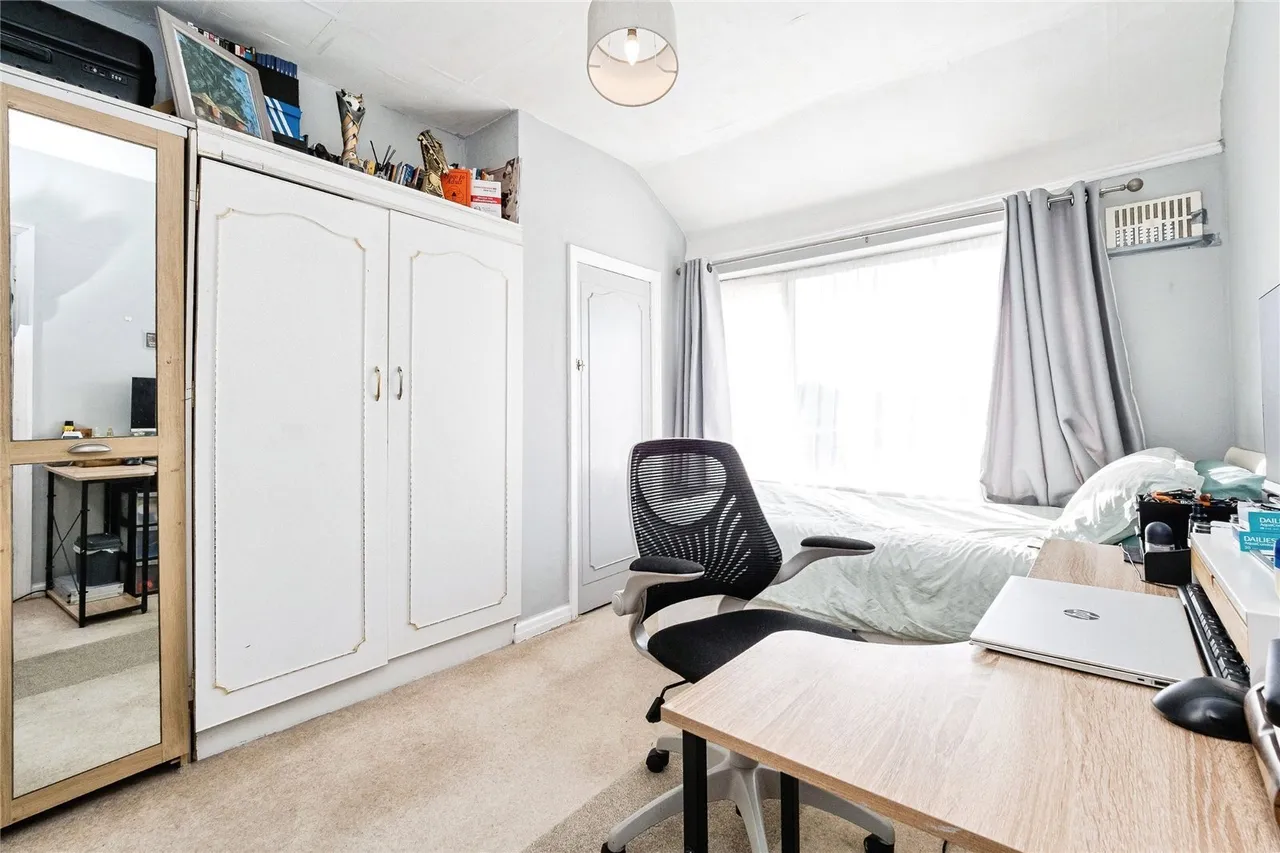 Maybank Avenue, Hornchurch, RM12, photo 10