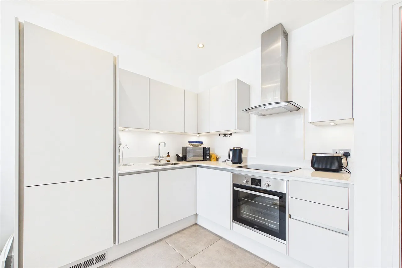 Park Street, Camberley, GU15, photo 3