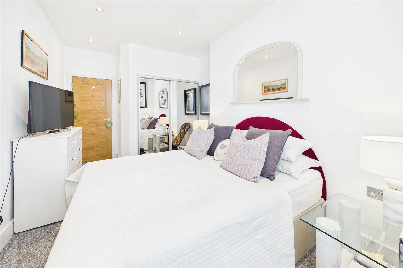 Park Street, Camberley, GU15, photo 7