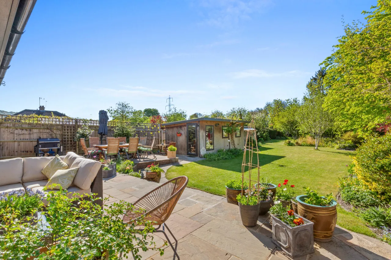 Thornton Crescent, Wendover, HP22, photo 4