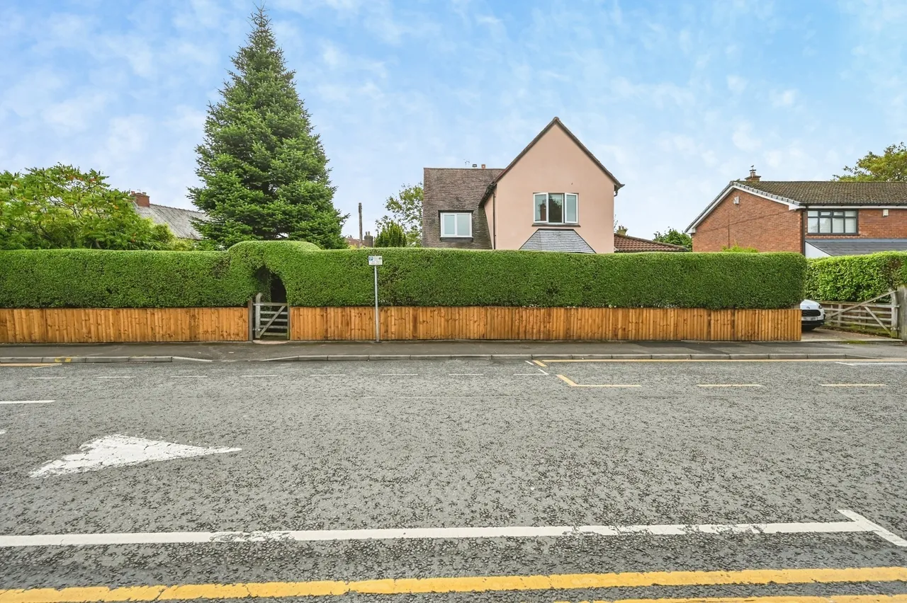 3 bed house for sale — The Avenue, LEIGH, Lancashire, WN7