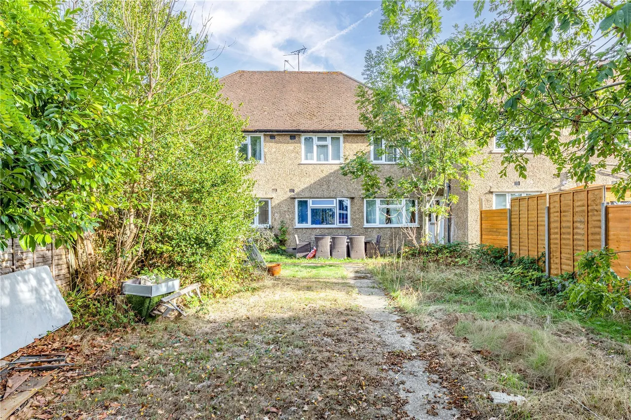 Tartar Road, Cobham, KT11, photo 13