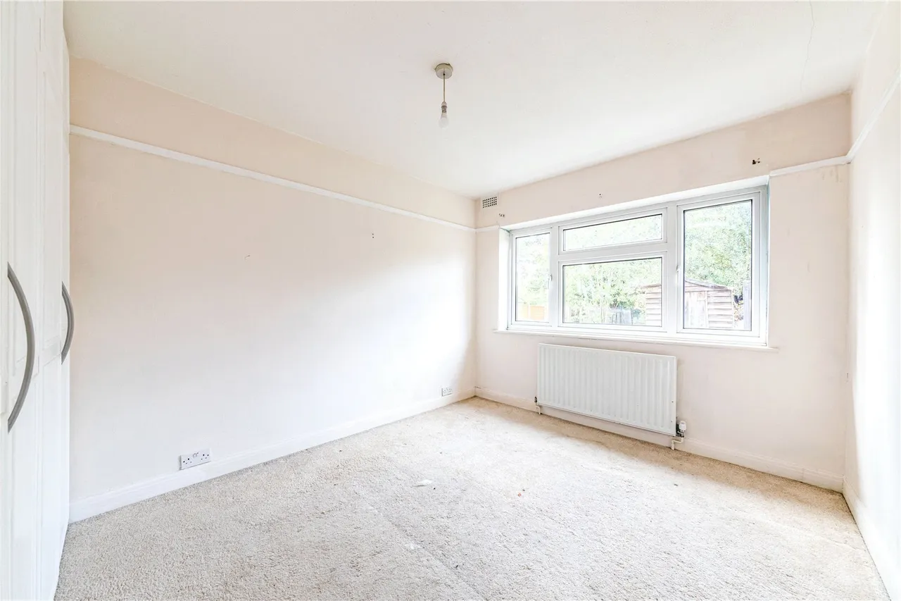 Tartar Road, Cobham, KT11, photo 5