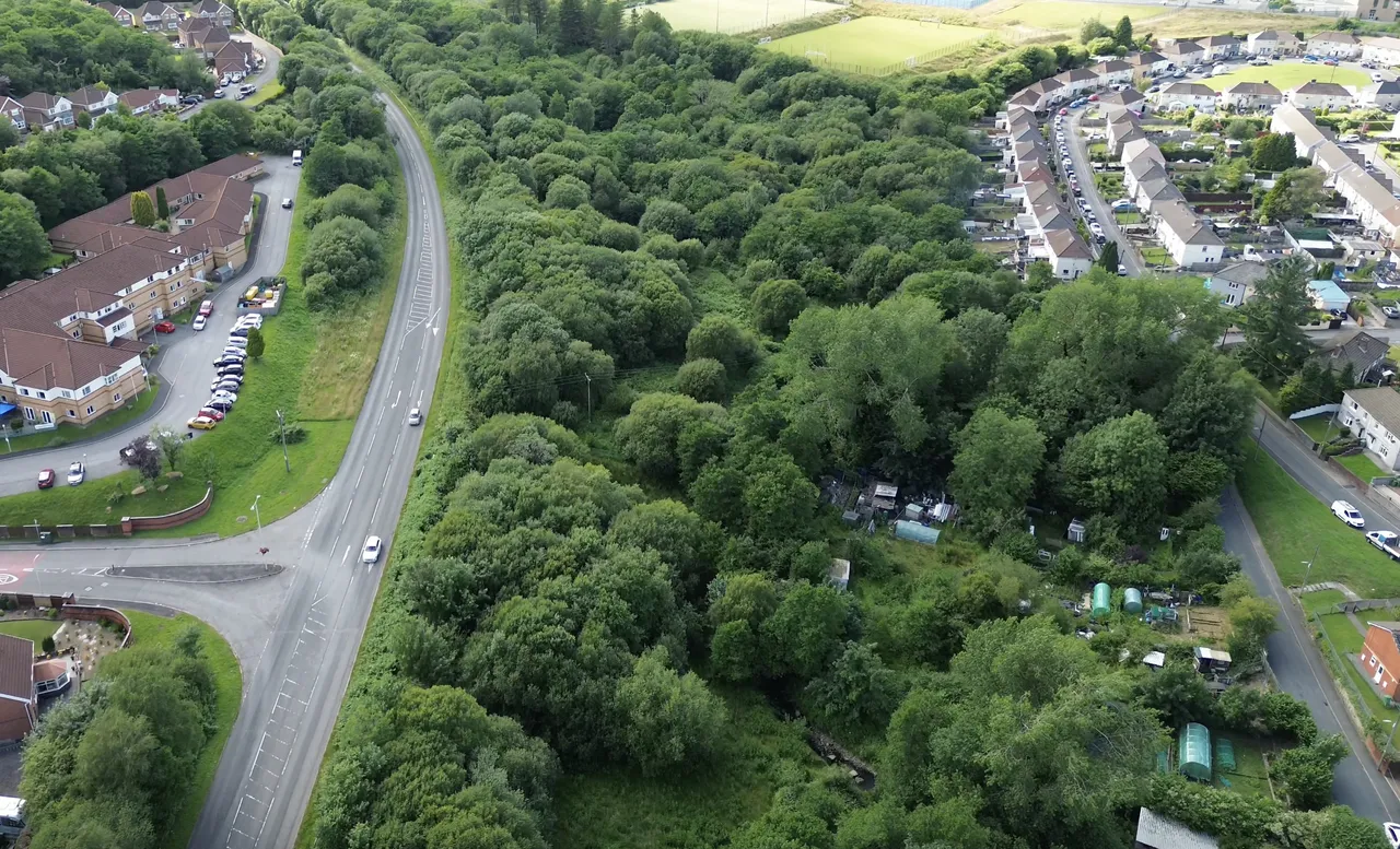 plot for sale — North side of A4093, Tonyrefail, CF39