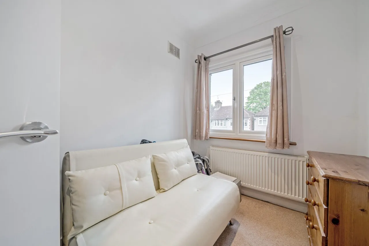 Selsey Crescent, DA16, photo 10