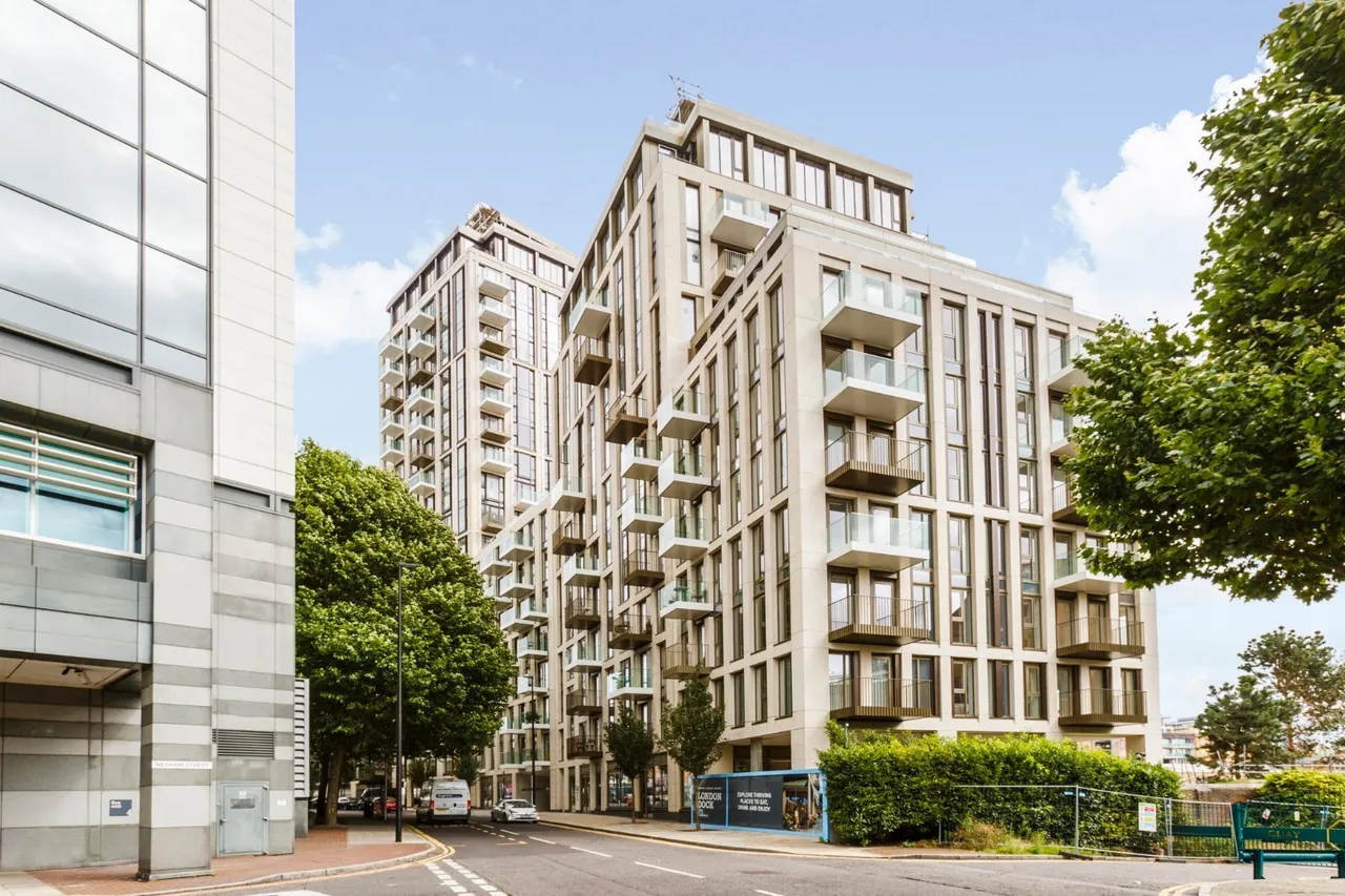 Vaughan Way, London, E1W, photo 2