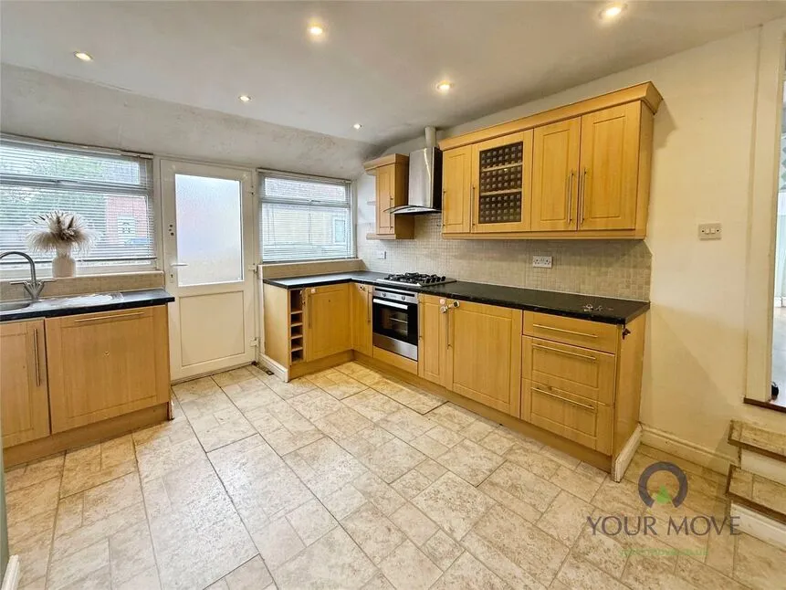 Cross Street, Castle Gresley, Derbyshire, DE11, photo 2