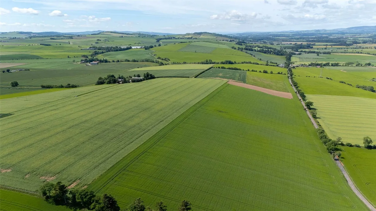 Balnacake and Netherton Farms, Brechin, Angus, DD9 6SL, photo 4