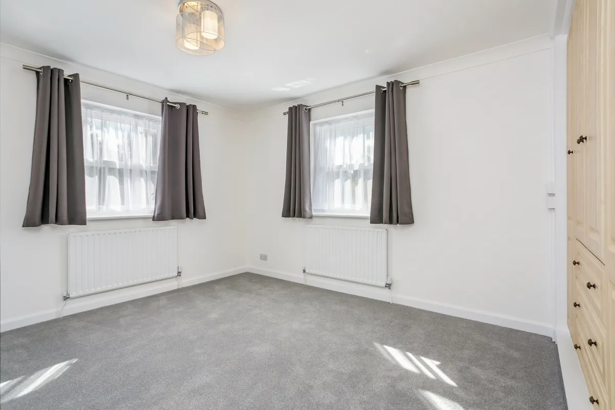 Dog Kennel Lane Chorleywood WD3, photo 9