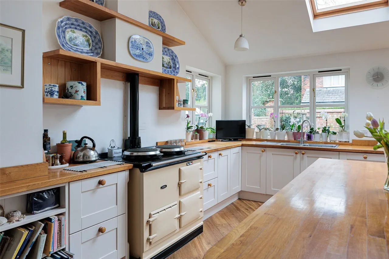 Chelford Road, Knutsford, WA16, photo 7