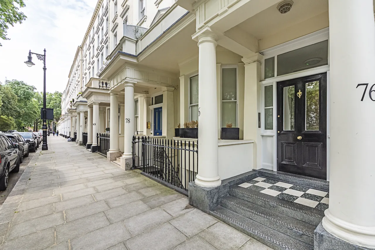St. Georges Square, London, SW1V, photo 2