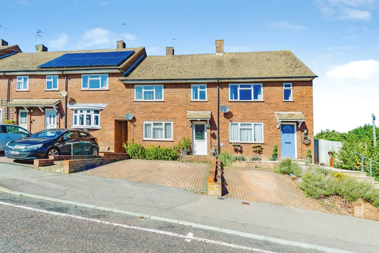 3 bed house for sale, Brokes Way, Tunbridge Wells, TN4