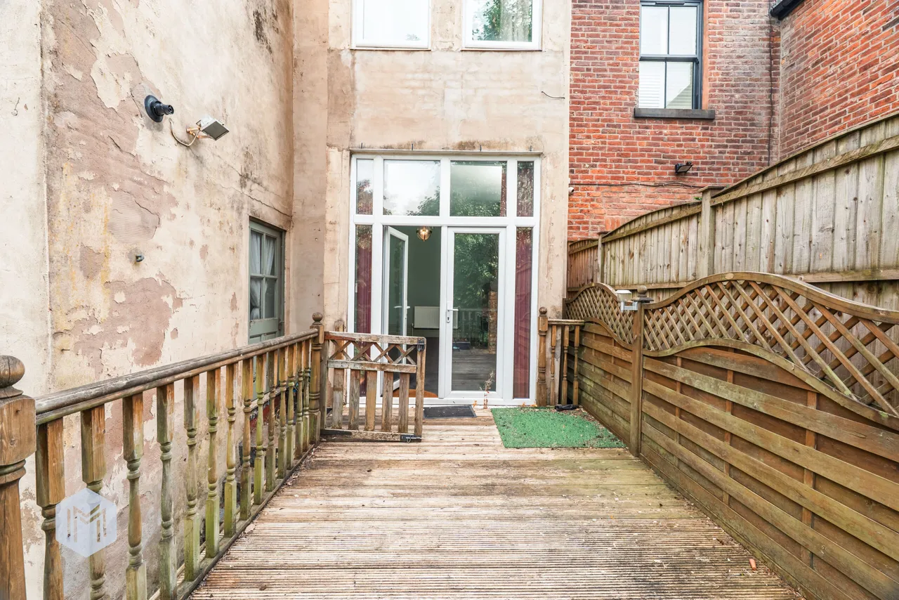 Manchester Road, Bury, BL9 9NS, photo 30