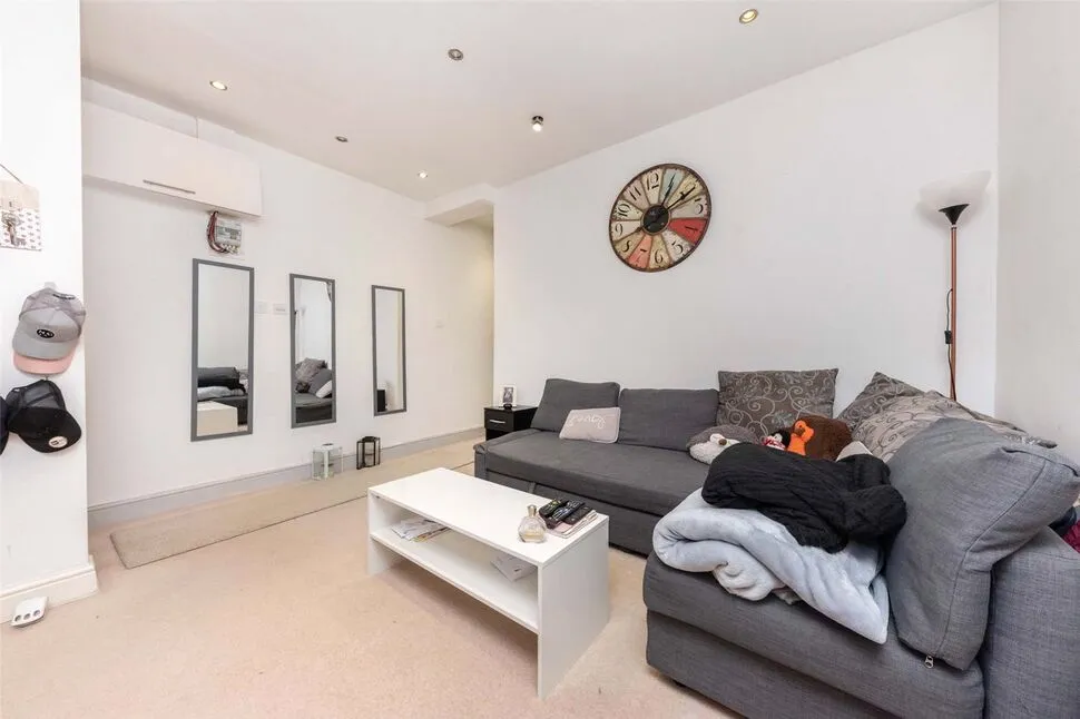 Meath Road, Stratford, E15, photo 3