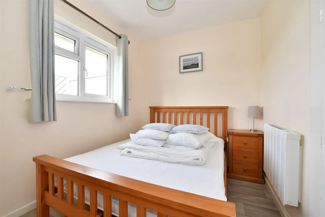 Salterns Village, Seaview, PO34, photo 9